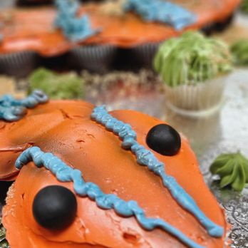 Rolling In Dough Bakery - Snake cake, dessert cake - Bakeries Near Me - Las Vegas, Nevada Rolling In Dough Bakery - Snake cake, dessert cake - Bakeries Near Me - Las Vegas, Nevada