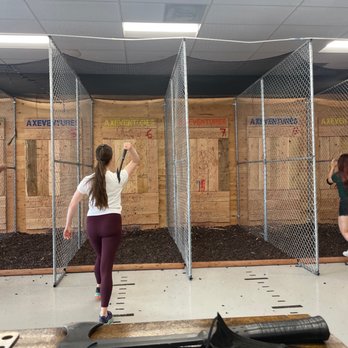Axe Ventures LA - Axe Throwing Near Me - Los Angeles, California