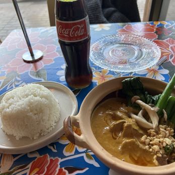 Harana Cafe - Jasmine rice and Kare-Kare - Filipino Near Me - Ashland, Oregon