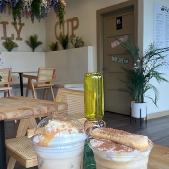 Daily Cup - Tiramisu latte and dulce de leche latte - Coffee & Tea Near Me - Houston, Texas Daily Cup - Tiramisu latte and dulce de leche latte - Coffee & Tea Near Me - Houston, Texas