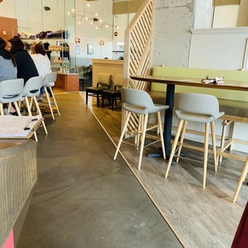 Benedict's - Dining area - Breakfast & Brunch Near Me - Wayzata, Minnesota Benedict's - Dining area - Breakfast & Brunch Near Me - Wayzata, Minnesota