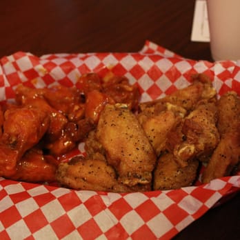 Wingtown & Grill - Mild + Lemon pepper - Chicken Wings Near Me - Carrollton, Texas