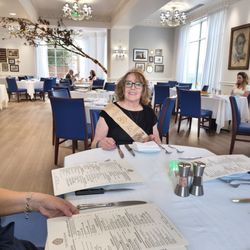Wyndham Gettysburg - Amazing dinner in the Oak Room. Our server and the entire staff made my mom's birthday incredibly special !!