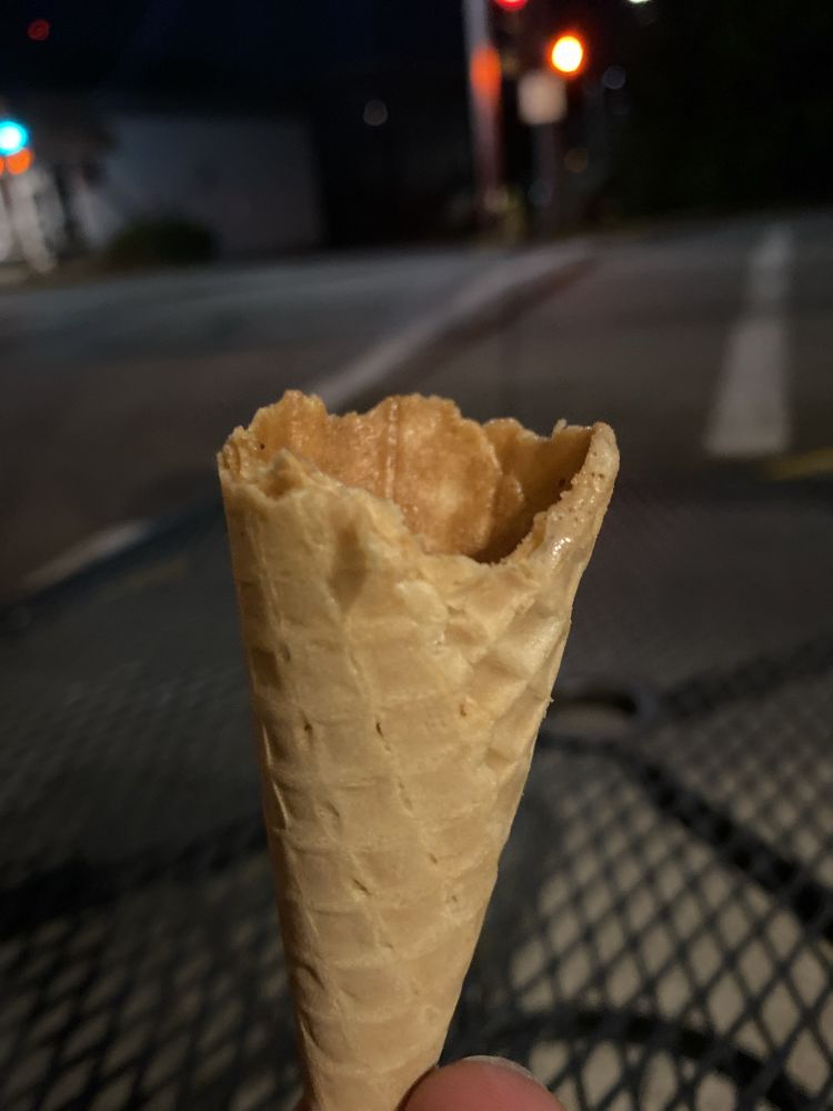 Scoops Ice Cream Company Logo