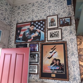 High-Pie - Decor - Themed Cafes Near Me - Oceanside, California