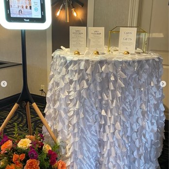 YM Floral Dist - Gifts table and video guest book - Florists Near Me - Miami, Florida