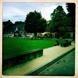 Zischbar Basel - View from Kaserne (park-like area in front of) to Zischbar