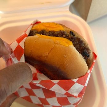 Biggie's Burgers - Burnt bun tiny $ 9.00 burger one slice of extra cheese! - Burgers Near Me - San Diego, California Biggie's Burgers - Burnt bun tiny $ 9.00 burger one slice of extra cheese! - Burgers Near Me - San Diego, California