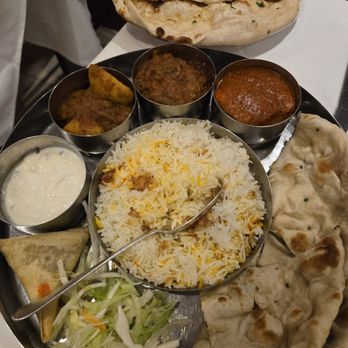 Sripur - Thali. Nothing else need be said except order one of these!!! - Indian Near Me - London, XGL