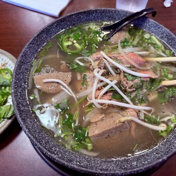VinBun Vietnamese Bistro - Pho Combo* - Vietnamese Near Me - Middletown, Kentucky VinBun Vietnamese Bistro - Pho Combo* - Vietnamese Near Me - Middletown, Kentucky