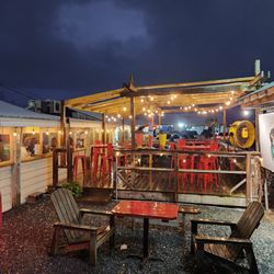 Crab Pot - Outside dining