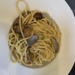 Linguine alle Vongole (no dear/closed clams for 1st time in Italy). Linguine alle Vongole (no dear/closed clams for 1st time in Italy).