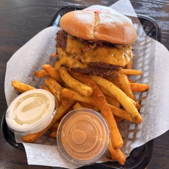 Killer Burger Brooks - Meathead add crispy jalapeños ranch and burger sauce on the side - Burgers Near Me - San Antonio, Texas Killer Burger Brooks - Meathead add crispy jalapeños ranch and burger sauce on the side - Burgers Near Me - San Antonio, Texas