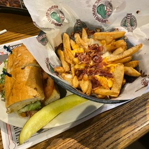 WINKING LIZARD TAVERN - Updated June 2024 - 92 Photos & 112 Reviews