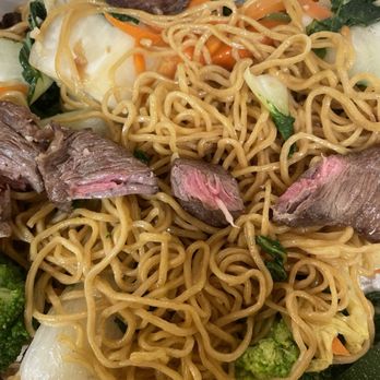 Saigon Noodles - 27. Stir-Fried Egg Noodles - Vietnamese Near Me - Salinas, California