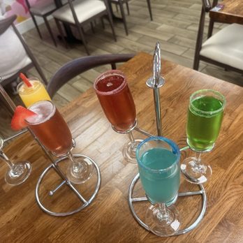 Madres Brunch - Mimosa Flight SPECIAL (right side) and Mimosa Flight (left) - Breakfast & Brunch Near Me - Whittier, California Madres Brunch - Mimosa Flight SPECIAL (right side) and Mimosa Flight (left) - Breakfast & Brunch Near Me - Whittier, California