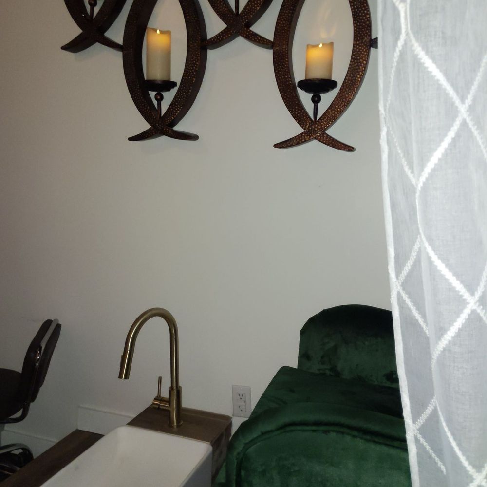Spa Mariana - Beautiful and relaxing foot bath area! - Skin Care Near Me - Birmingham, Michigan Spa Mariana - Beautiful and relaxing foot bath area! - Skin Care Near Me - Birmingham, Michigan