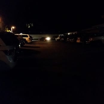 Don's Grill - Parking lot on a packed Friday night. - American Near Me - Hilo, Hawaii