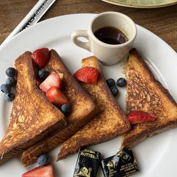 Busboys and Poets - Busboys and Poets French Toast - Breakfast & Brunch Near Me - Columbia, Maryland Busboys and Poets - Busboys and Poets French Toast - Breakfast & Brunch Near Me - Columbia, Maryland