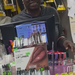 Mid-K Beauty Supply - Rude staff