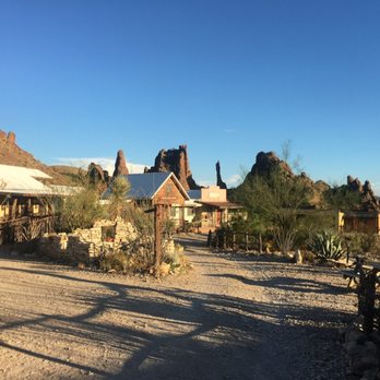 Ten Bits Ranch | Cowboy Inn - Ten bits ranch - Bed & Breakfast Near Me - Terlingua, Texas Ten Bits Ranch | Cowboy Inn - Ten bits ranch - Bed & Breakfast Near Me - Terlingua, Texas