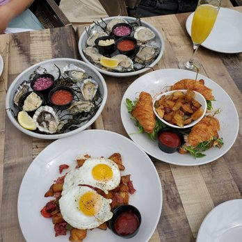 B2 Bistro + Bar - Breakfast hash, lobster croissant, East Coast Oysters, West Coast Oysters - Mediterranean Near Me - North Brunswick, New Jersey