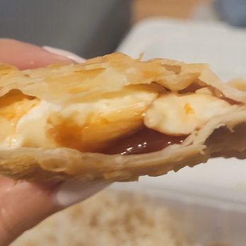 Mambo Empanadas - Guava & cream cheese empanada - Peruvian Near Me - Rutherford, New Jersey