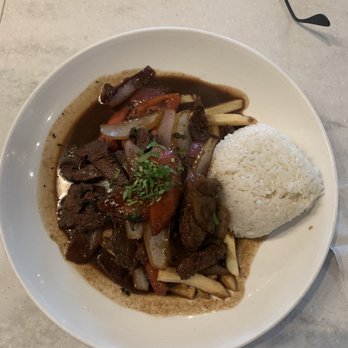 CVI.CHE 105 - Lomo saltado - Peruvian Near Me - Miami, Florida CVI.CHE 105 - Lomo saltado - Peruvian Near Me - Miami, Florida