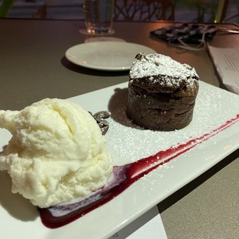 Roy's Waikiki - Hawaiian Near Me - Honolulu, Hawaii