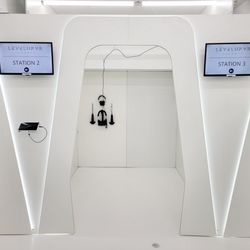 Levelup Virtual Reality Arcade - Levelup VR Stations
