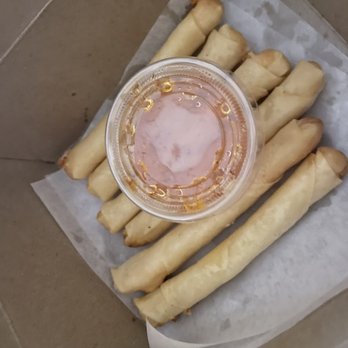 PadThai Bistro - Cream cheese rolls - Thai Near Me - Glendale, California PadThai Bistro - Cream cheese rolls - Thai Near Me - Glendale, California