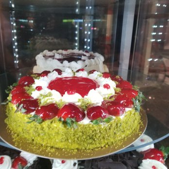 Pastry & Bakery La Brioche - Bakeries Near Me - Ottawa, Ontario