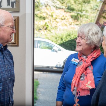 The Move Makers - We are a trusted group of friendly professionals here to assist you. - Movers Near Me - Lake Oswego, Oregon The Move Makers - We are a trusted group of friendly professionals here to assist you. - Movers Near Me - Lake Oswego, Oregon