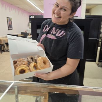 Amazin Glaze Donuts - Maylene and dream about dounuts!!! - Donuts Near Me - Longmont, Colorado