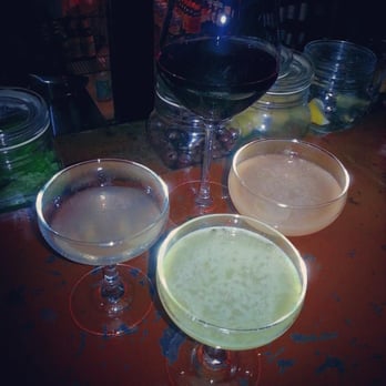 Eleanor's - Girl night! A Fitzgerald, a bee's knees, an aviation (all gin cocktails), and a merlot. Bartender- Shau - Lounges Near Me - Smyrna, Georgia