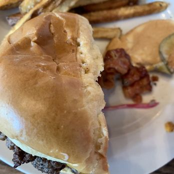 Radish - Wagyu burger - Southern Near Me - Long Beach, Mississippi