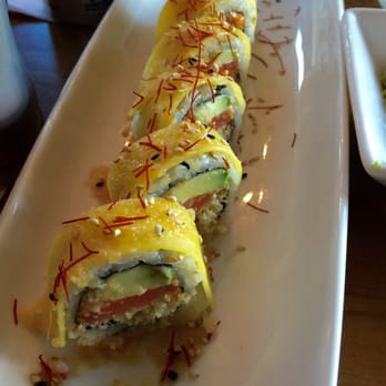 Niu B - Mellow yellow roll - Sushi Bars Near Me - Chicago, Illinois