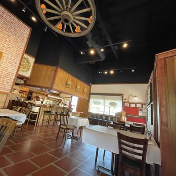 Chili Basil Thai Cuisine - Thai Near Me - Ventura, California