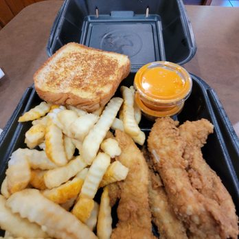 Zaxbys - Six finger combo, extra fries instead of slaw, buffalo garlic sauce instead of Zax sauce - Fast Food Near Me - Lakeland, Florida Zaxbys - Six finger combo, extra fries instead of slaw, buffalo garlic sauce instead of Zax sauce - Fast Food Near Me - Lakeland, Florida