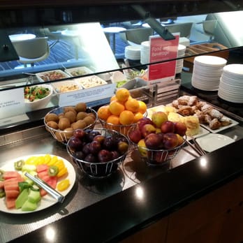 Qantas Club - Buffet - Airport Lounges Near Me - Auckland, AUK Qantas Club - Buffet - Airport Lounges Near Me - Auckland, AUK