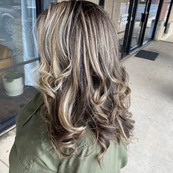 Salón San Miguel - Thinned and layers added - Hair Salons Near Me - San Antonio, Texas Salón San Miguel - Thinned and layers added - Hair Salons Near Me - San Antonio, Texas