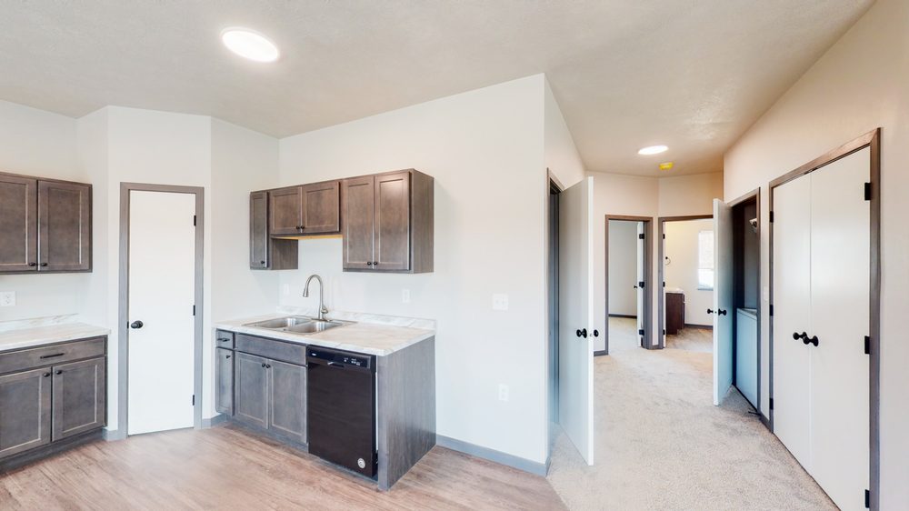 DISTRICT 42 Updated October 2024 10 Photos 5800 Sunnybrook Plaza