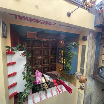 La Mulata - Loving the aesthetics - Cuban Near Me - Miami Beach, Florida