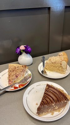 Emporium Pies by null