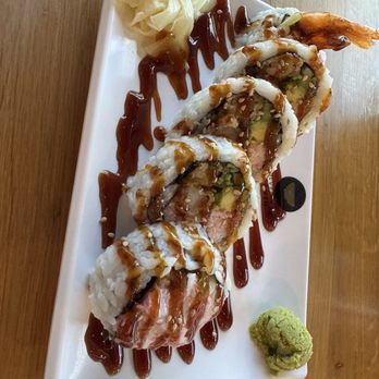 Silverlake Ramen - Shrimp tempura cut roll - Ramen Near Me - Long Beach, California Silverlake Ramen - Shrimp tempura cut roll - Ramen Near Me - Long Beach, California