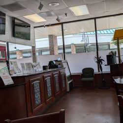 Chick N' Friends - Front counter