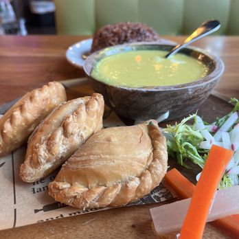 Temsib Eatery & Bar - Samosas - Thai Near Me - Bellevue, Washington