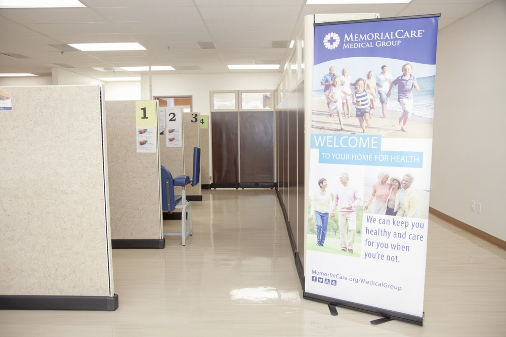 Michele Cooper Np 15 Photos Internal Medicine 11420 Warner