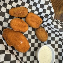 The Busy Bee Cafe - Jalapeno Poppers