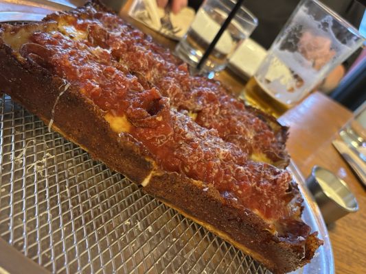 East Glisan Pizza Lounge by null